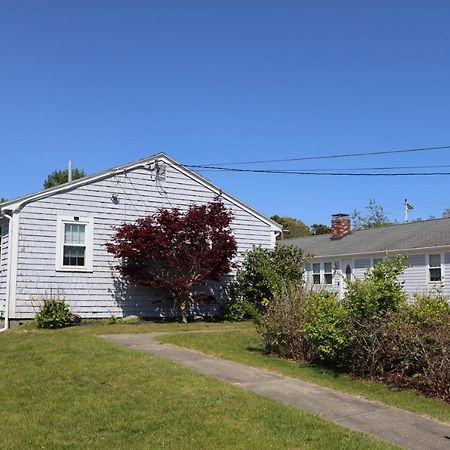 Seaside Serenity, Just A Block /0.1 Mile Away From The Beach Yarmouth Port 外观 照片