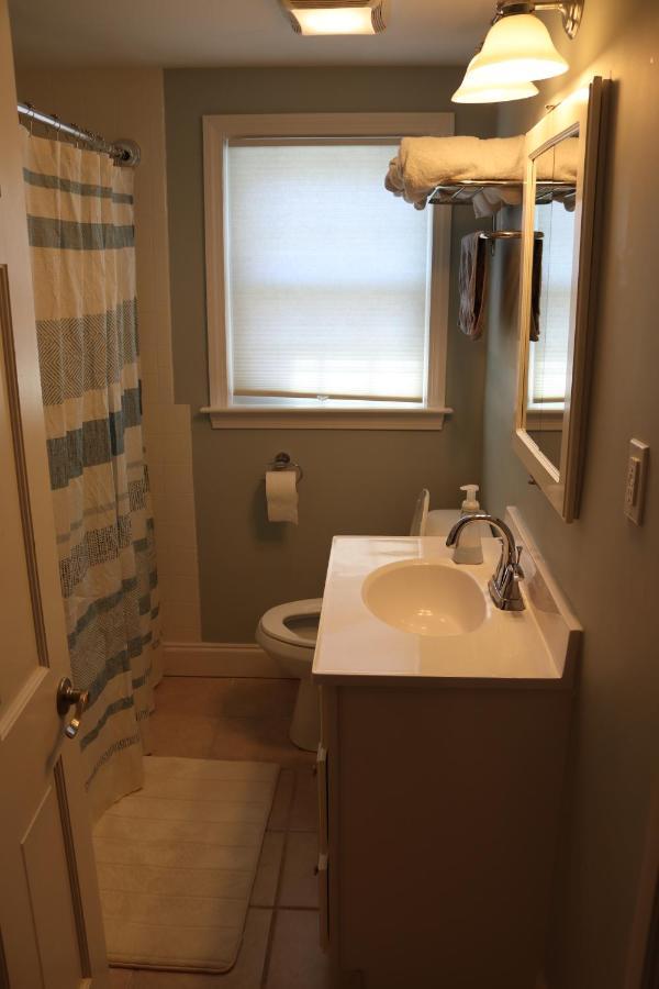 Seaside Serenity, Just A Block /0.1 Mile Away From The Beach Yarmouth Port 外观 照片