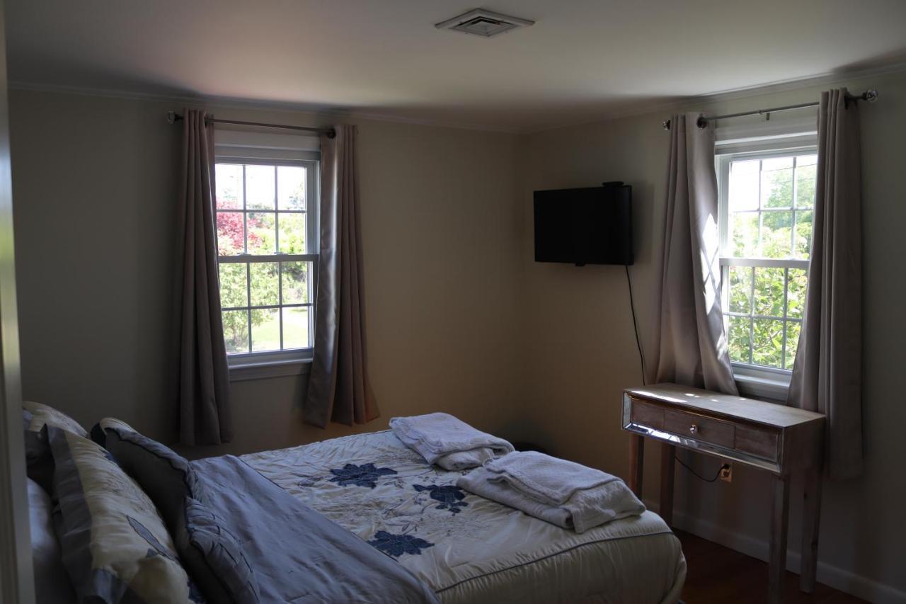 Seaside Serenity, Just A Block /0.1 Mile Away From The Beach Yarmouth Port 外观 照片